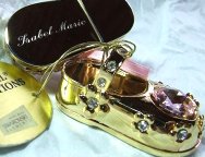 Goldene Sch�hchen - Geschenk zur Geburt oder Taufgeschenk